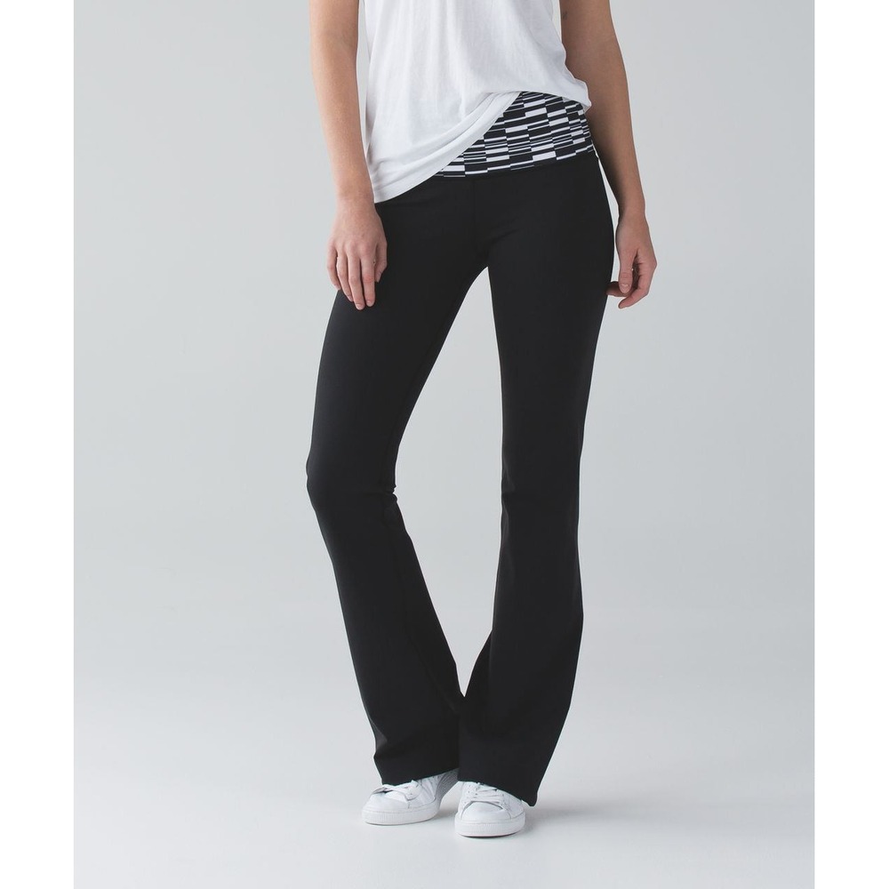 Lululemon Groove Pant III Tall Size 4 Black Flare Yoga Pants